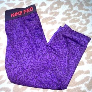 Nike Pro animal print